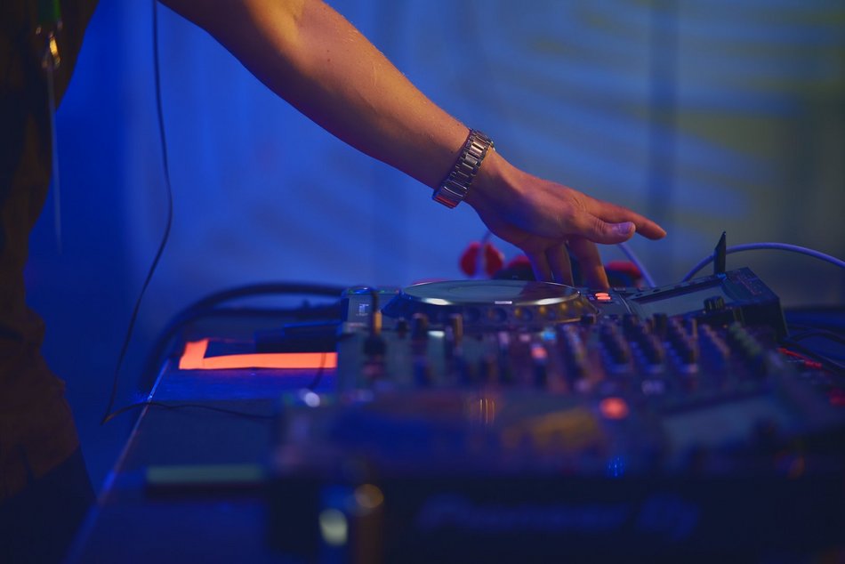 Didżeje utrzymują emocje na Łódź Summer Festival 2025. Tańce przed koncertami