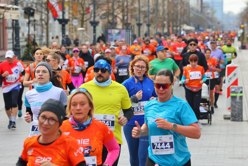 Łódź. DOZ Maraton Łódź 2026. Brałeś udział w biegu na 10 km? Znajdź się na zdjęciach!