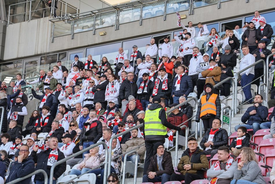 Łódź. Kibice na meczu ŁKS Łódź z Ruchem Chorzów. Byłeś/aś? Znajdź się w galerii!