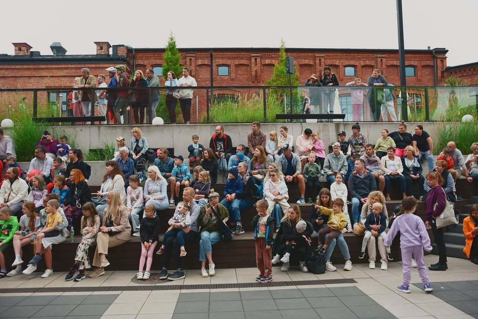 Rodzinna niedziela w Monopolis. To drugi dzień afterparty po Łódź Summer Festival 2025