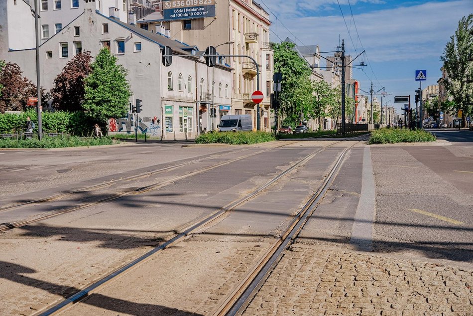 Remont torowiska na skrzyżowaniu Kościuszki i Struga. Zmiany w ruchu i MPK Łódź