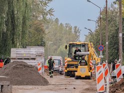 Łódź. Trwa budowa nowej nawierzchni na Gandhiego