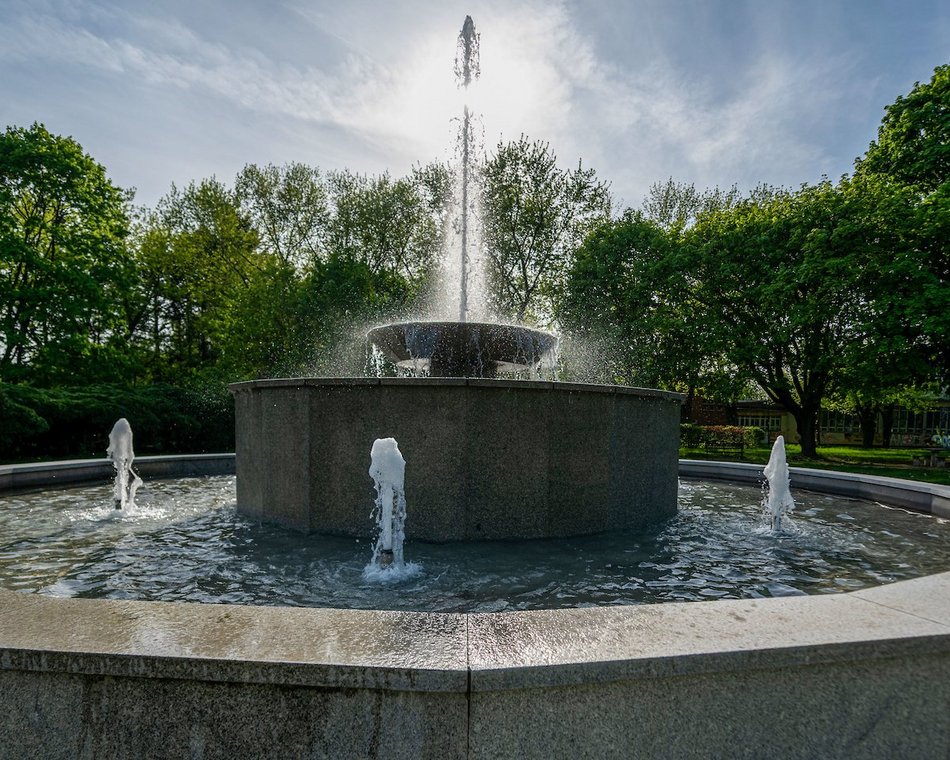 Łódź. Fontanny powróciły! Czas na wodne szaleństwo w mieście