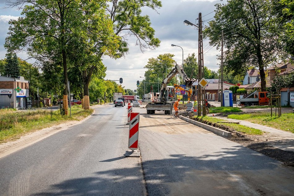 Remont Brzezińskiej w Łodzi. Jak idą prace na drodze do Nowosolnej?