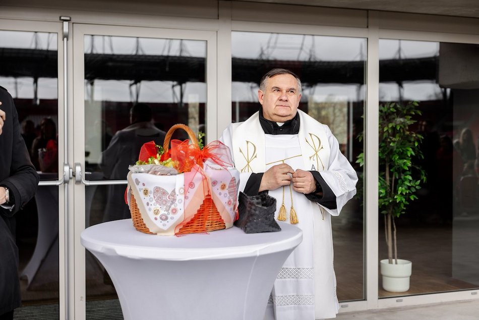 Łódź. Święcenie pokarmów na stadionie Widzewa Łódź