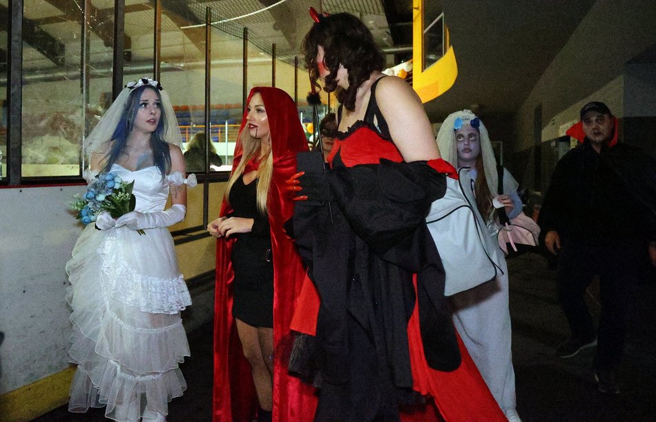 Halloween na lodowisku Bombonierka