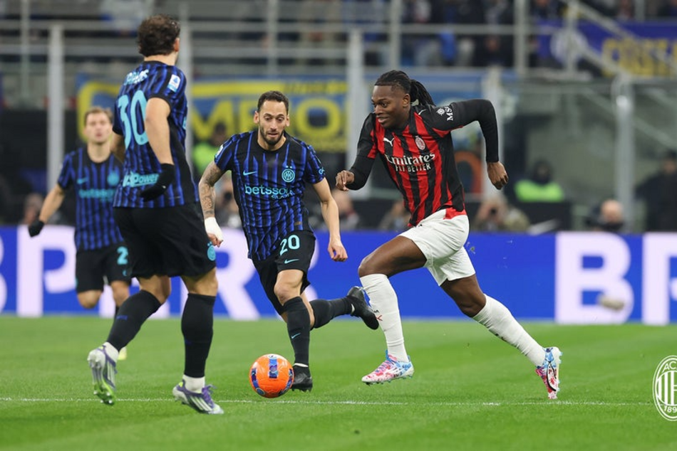 Łódź. Z lotniska w Łodzi na najlepsze mecze piłki nożnej