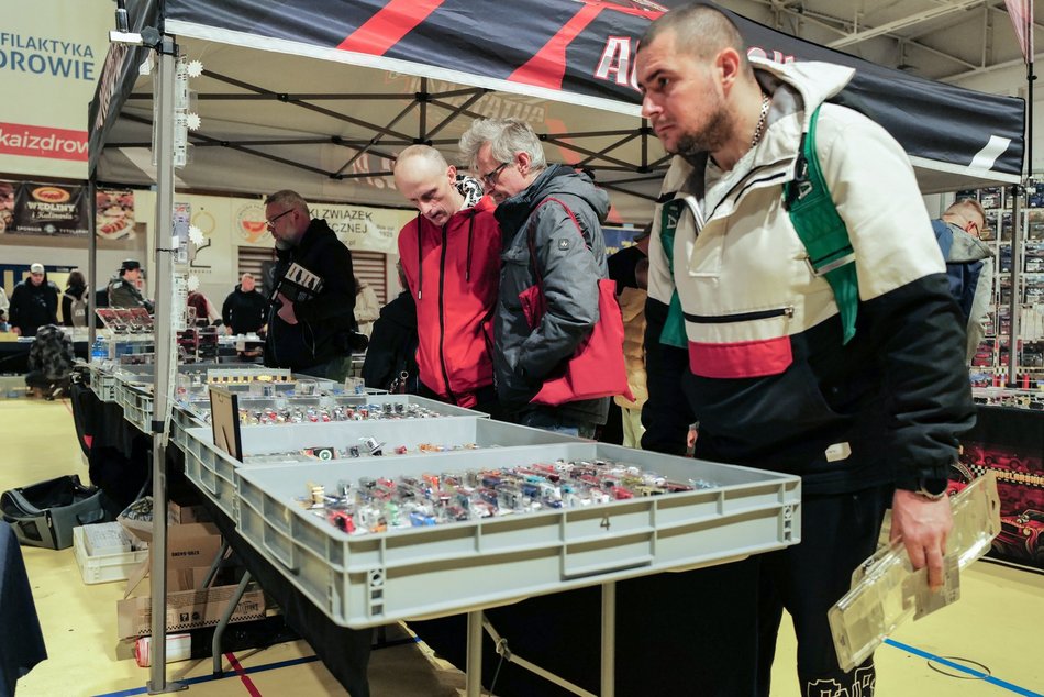 Łódź. Targi Modeli Samochodowych w Łodzi przyciągnęły tłumy! Gratka dla fanów Hot Wheels