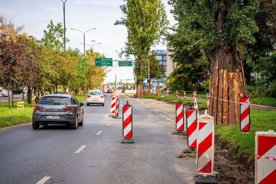 Łódź. Remont Uniwersyteckiej w Łodzi. Stara nawierzchnia już zerwana!
