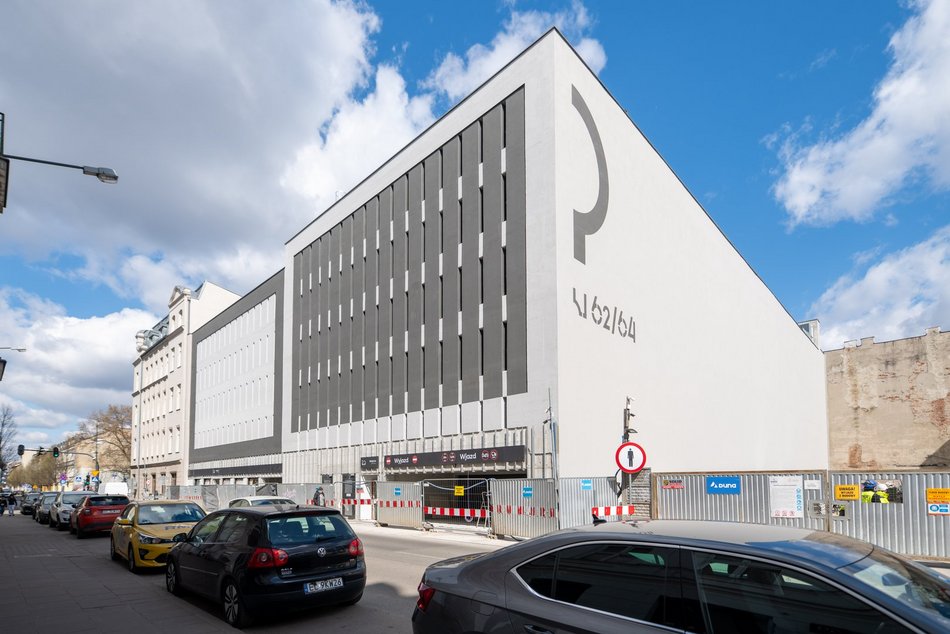 Łódź. Parkingi wielopoziomowe w Łodzi – Wschodnia 62/64