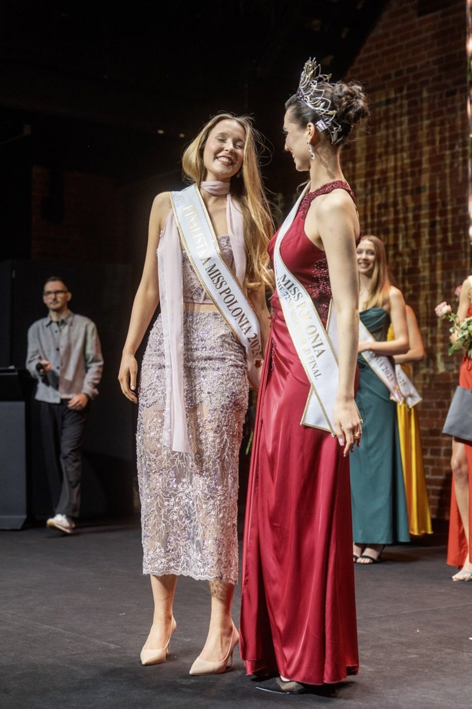 Przedstawienie finalistek Miss Polonia 2025 w Łodzi. Wzruszające pożegnanie Mai Klajdy