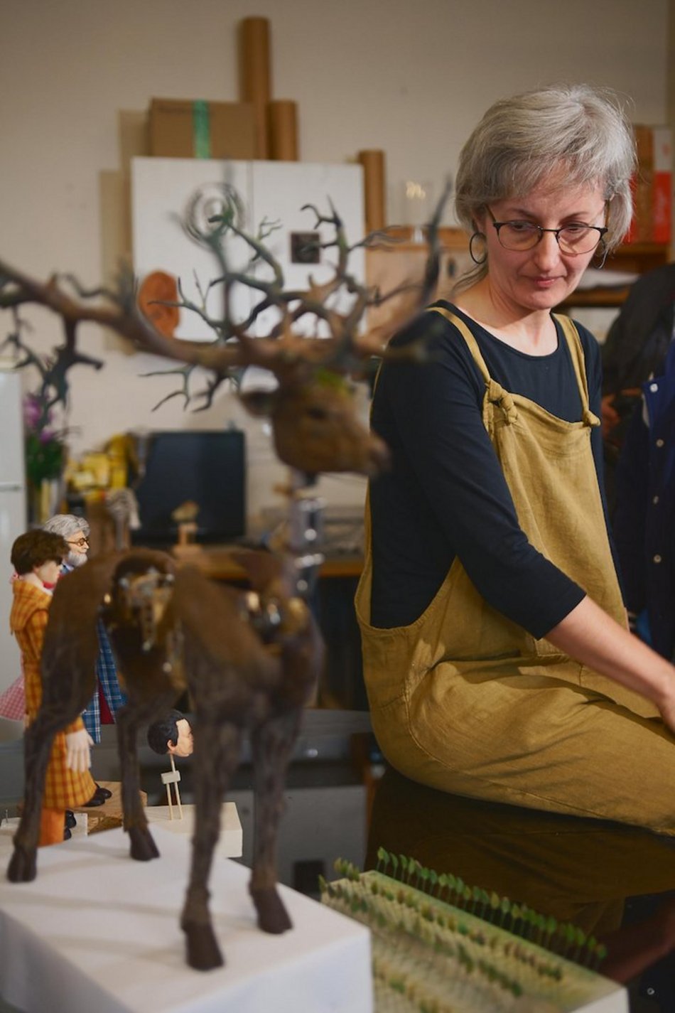 W Łodzi powstają lalki do filmu animowanego „Jeleń”. To opowieść o pięknie i kruchości natury