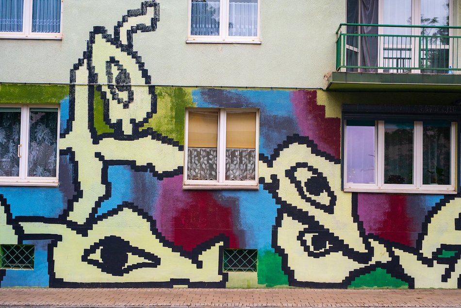 Łódź. Nowy mural w centrum Łodzi! Tak kolorowo tam jeszcze nie było