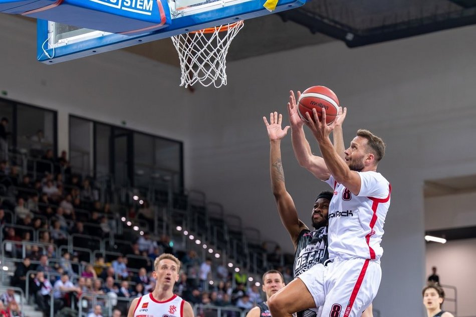 Walka do końca nie wystarczyła. Lider tabeli lepszy od ŁKS Coolpack Łódź