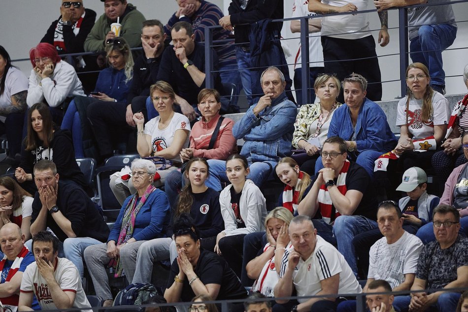 Łódź. Koszykarskie derby Łodzi. Byłeś/aś na meczu? Znajdź się w galerii zdjęć!