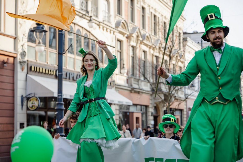 Zielona parada przeszła Piotrkowską! Tłumy świętują z okazji Dnia Świętego Patryka
