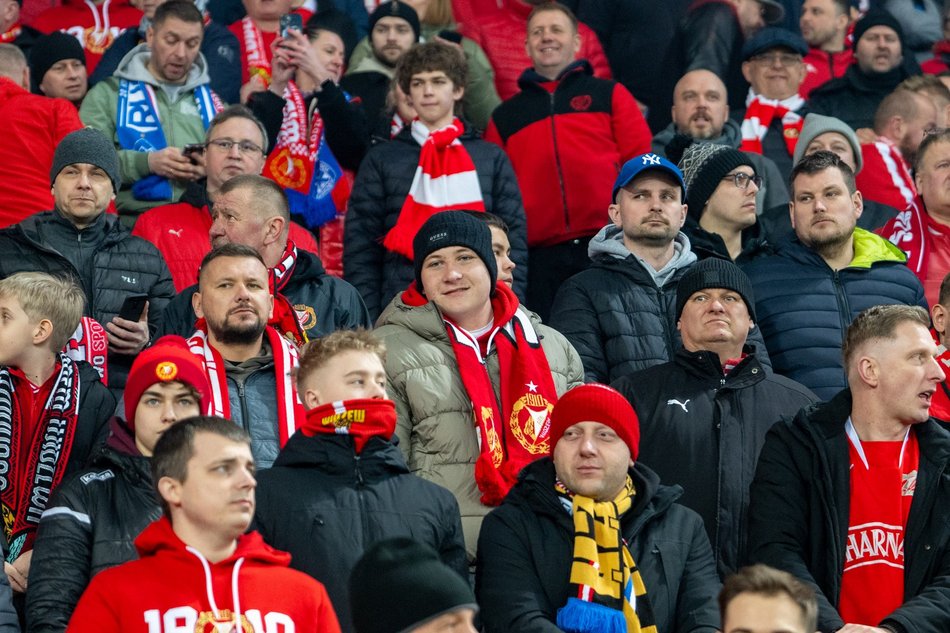 Łódź. Kibice na meczu Widzew Łódź - Lech Poznań. Byłeś/aś? Znajdź się w galerii!