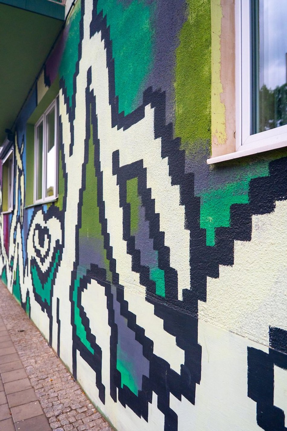 Łódź. Nowy mural w centrum Łodzi! Tak kolorowo tam jeszcze nie było