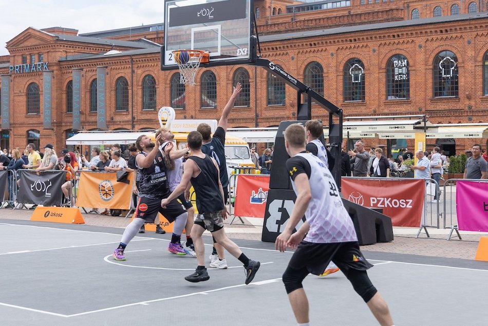 Łódź. Jubileuszowa edycja Basketmanii w Manufakturze