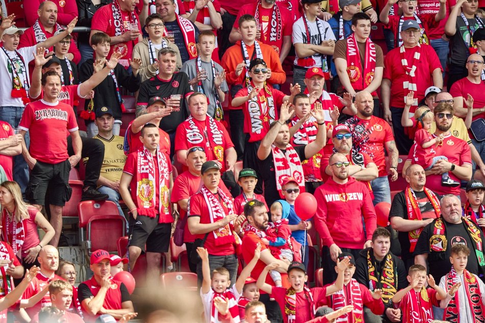Kibice na meczu Widzewa Łódź