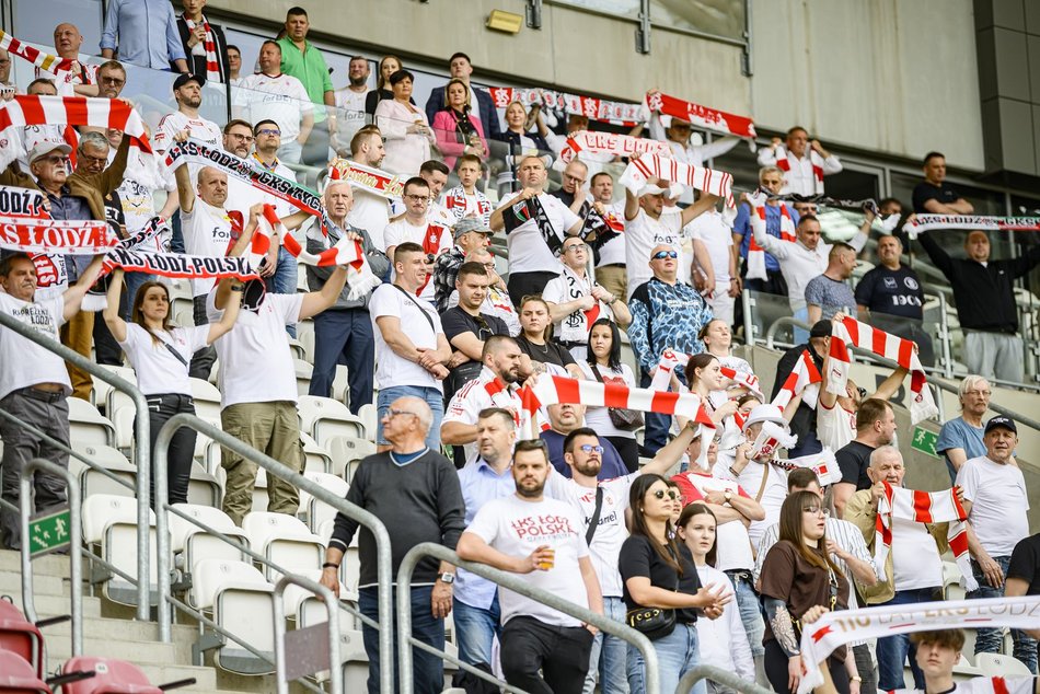 Kibice na meczu ŁKS Łódź z GKS Tychy. Odnajdź się w naszej galerii