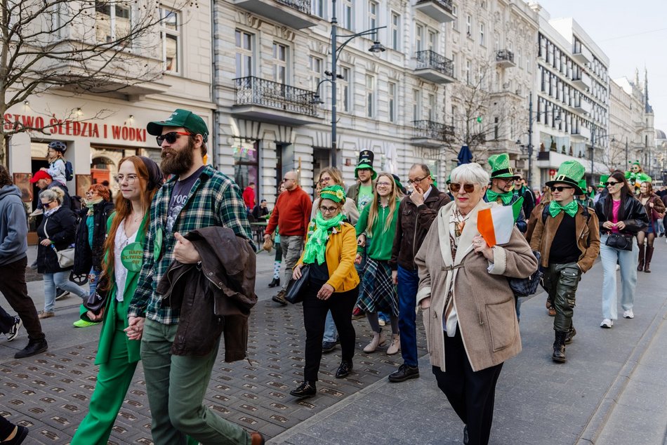 Zielona parada przeszła Piotrkowską! Tłumy świętują z okazji Dnia Świętego Patryka