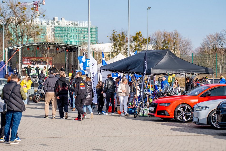 Łódź. Piknik AutoMocne przy Moto Arenie w Łodzi. Masa atrakcji dla każdego na Dzień Kobiet