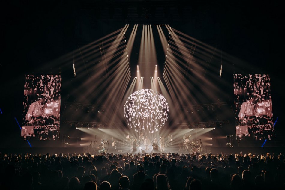 Łódź. Światło i MRock w Atlas Arenie. Piotr Rogucki, Katarzyna Nosowska, Doda i inni w Łodzi