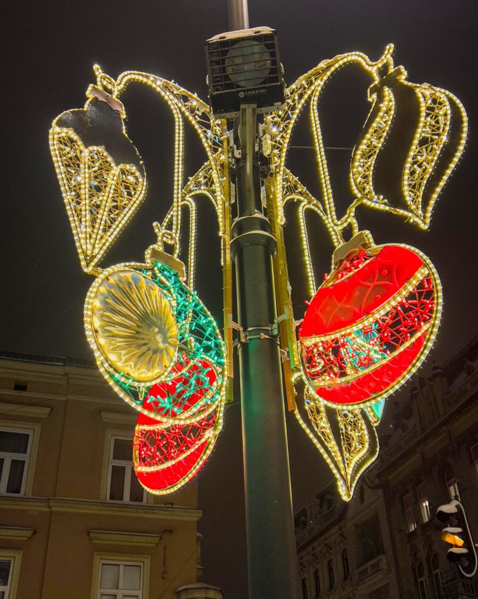 [Translate to Ukraiński:] Bożonarodzeniowa Piotrkowska w śnieżnej odsłonie