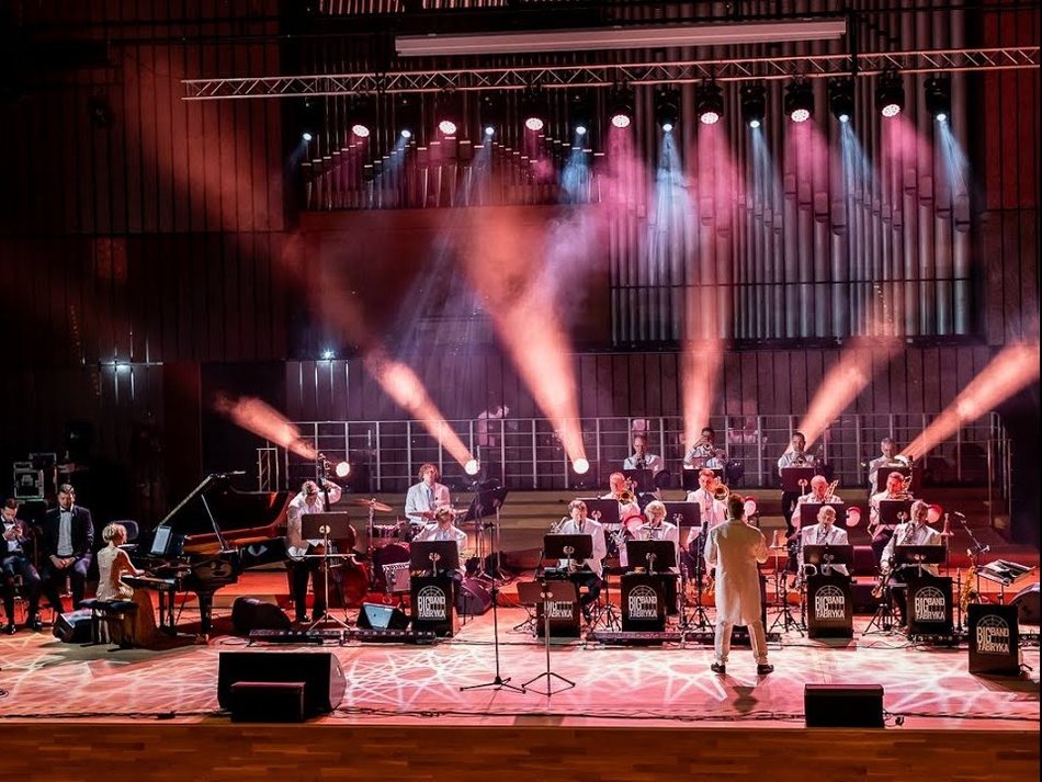 [Translate to Ukraiński:] Łódź. Kiss, Don’t Think, Love