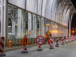 Stajnia Jednorożców w Łodzi wymyta na błysk! Zobacz te prace na wysokościach