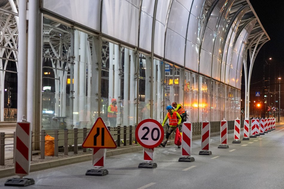 Stajnia Jednorożców w Łodzi wymyta na błysk! Zobacz te prace na wysokościach