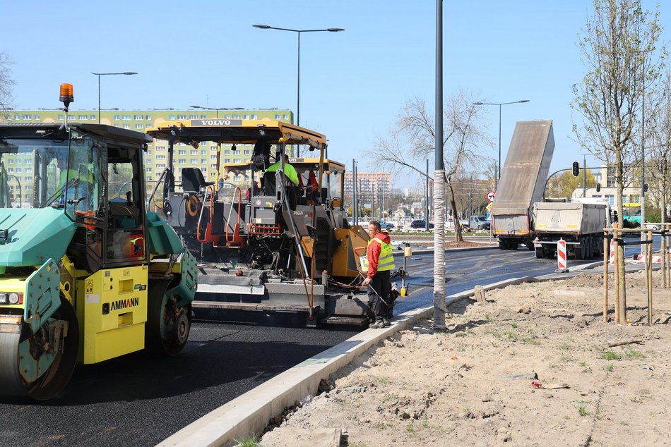 Łódź. Remont Śmigłego-Rydza i Niższej. Położą ostatnią warstwę asfaltu