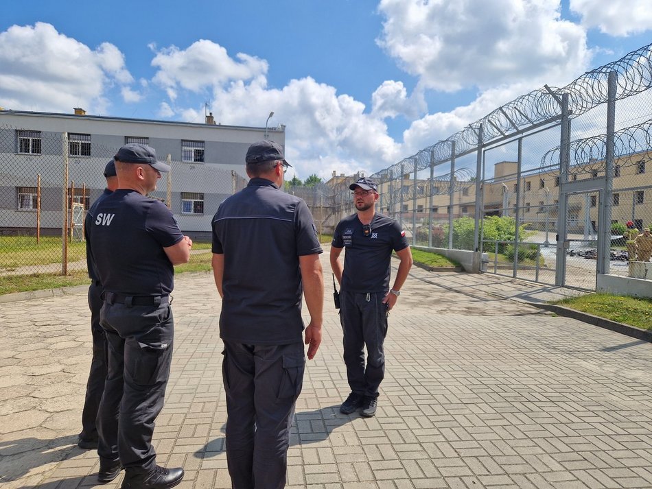 Łódź. Służba więzienna w Łodzi rekrutuje!