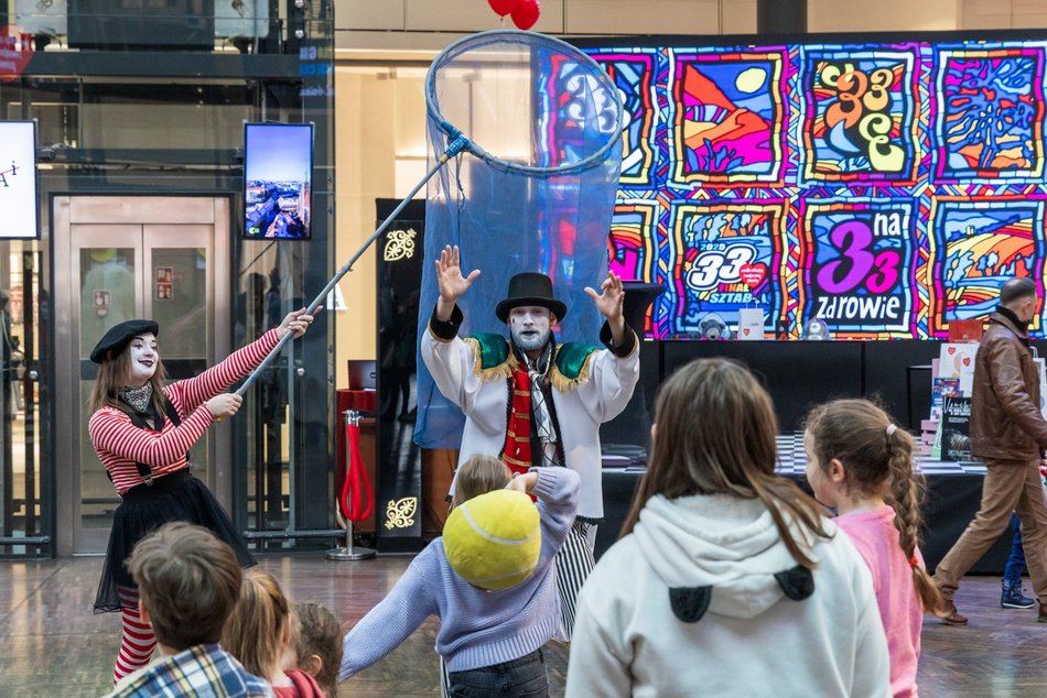 Łódź. WOŚP 2025 w Łodzi. Masa wydarzeń w Manufakturze dzień przed wielkim finałem