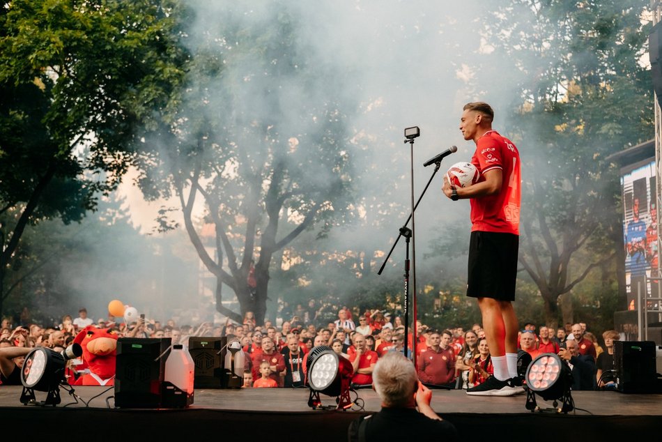 Widzew Łódź zaprezentowany! Byłeś/aś w parku Widzewskim? Odszukaj się w galerii!
