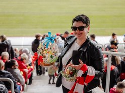 Łódź. Święcenie pokarmów na stadionie Widzewa Łódź