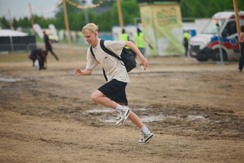 Deszcz im niestraszny! Pierwsi festiwalowicze rozpoczęli trzeci dzień Łódź Summer Festival 2025!