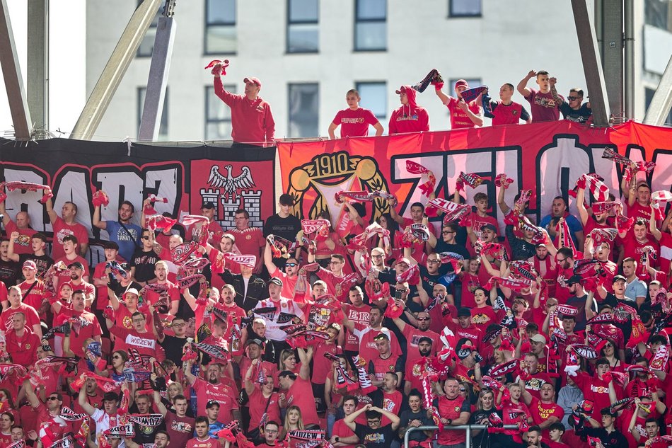 Kibice na meczu Widzewa Łódź