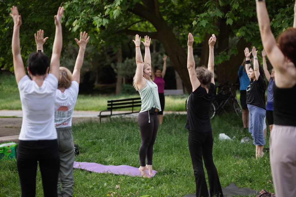 Łódź. Joga w Parku Podolskim w Łodzi. Dobra energia na rozpoczęcie weekendu!