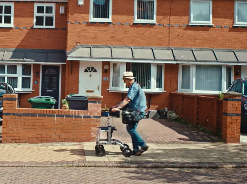 Łódź. 9. Pokazy Filmowe – 22.06, godzina 18:00 -„Nazywam się Martin Parr” Fabryka Sztuki (ul. Tymienieckiego 3)