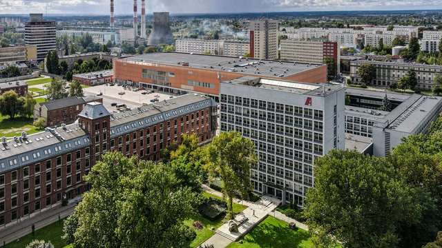 Politechnika Łódzka 4. najpopularniejszą uczelnią w całym kraju. Informatyka najbardziej oblegana