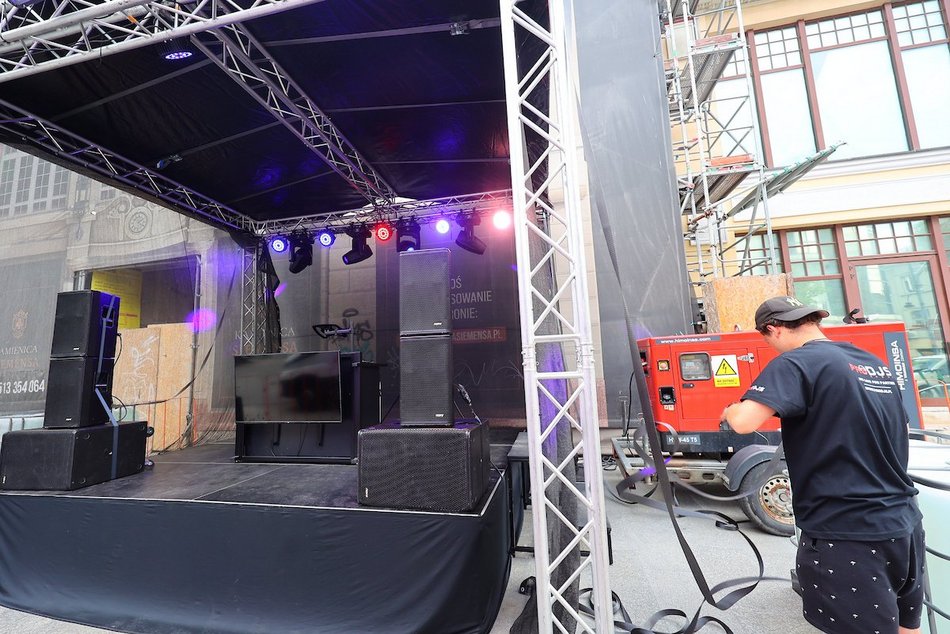 Przygotowania do 602. Urodzin Łodzi. Na Piotrkowskiej prace wre!