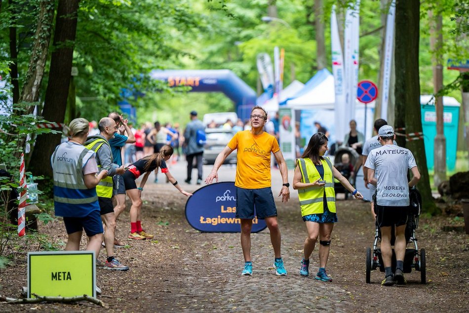Łódź. Parkrun w Lesie Łagiewnickim w Łodzi. Brałeś udział w biegu? Znajdź się na zdjęciach!