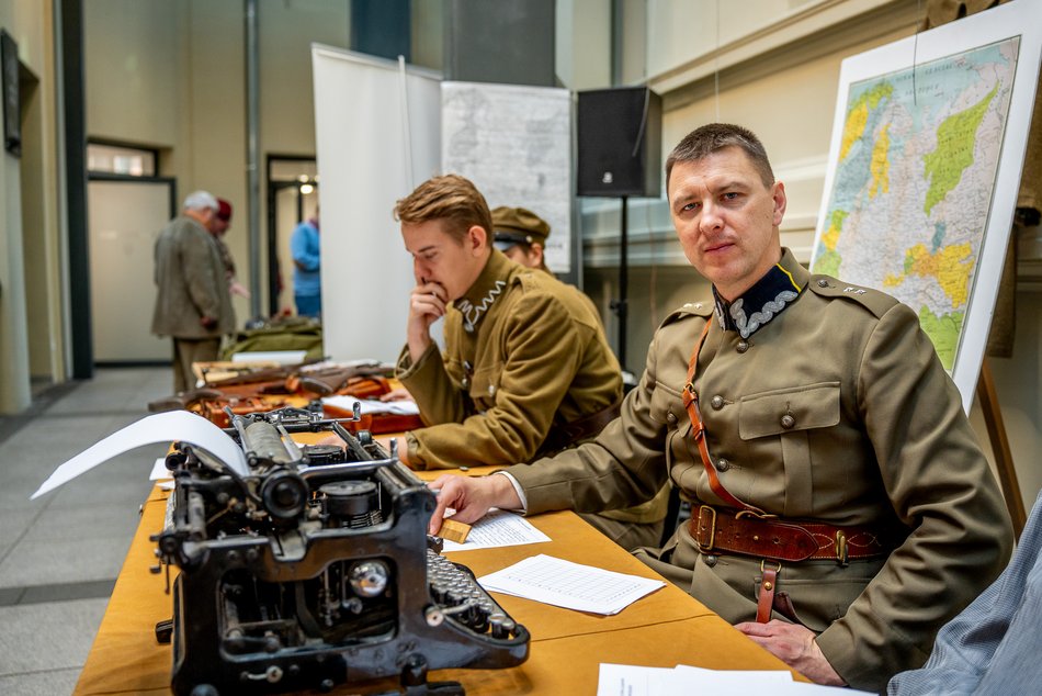 Festiwal Szyfrów w Mediatece MeMo. Nie zabrakło wielbicieli historii i łamigłówek