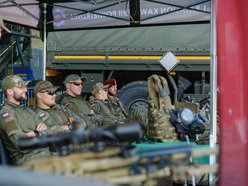 Łódź. Piknik Weterana w Manufakturze w Łodzi. Polscy bohaterowie, ekspozycje i wystawy