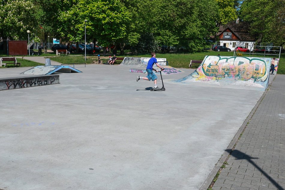 Łódź. Skatepark przy Stawach Jana (ul. Rzgowska)