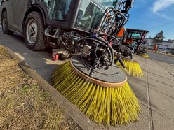 Wielkie sprzątanie Łodzi po zimie rozpoczęte. Gdzie spotkamy ekipy porządkowe?