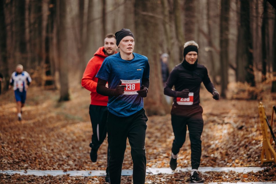 Niebieski Bieg Niepodległości o Puchar Komendanta w Łodzi. Mundurowi uczcili niepodległość!