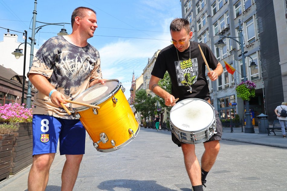 Orkiestra na ul. Piotrkowskiej z okazji 601. Urodzin Łodzi